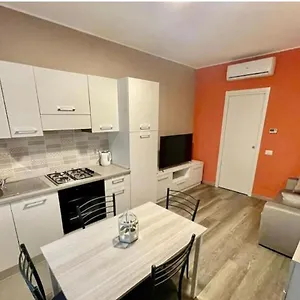 In Centro A Con A/c & Wi-fi Appartamento Milano
