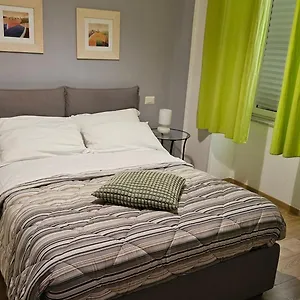 Flat 381 Apartment